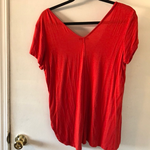 Red Top - Picture 2 of 2